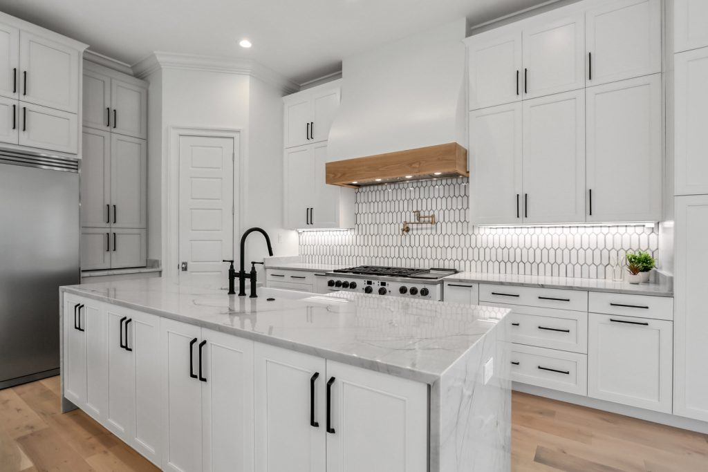 Palmetto House Luxury Custom Kitchen designed and built by DMG Design+Build
